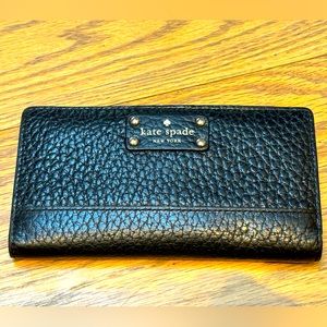 Black leather Kate Spade wallet